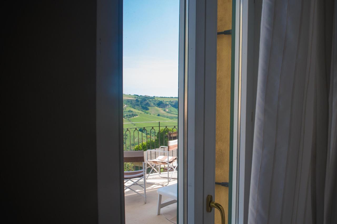 B&B Palazzo Mestichelli Boutique Palace Monteprandone Εξωτερικό φωτογραφία
